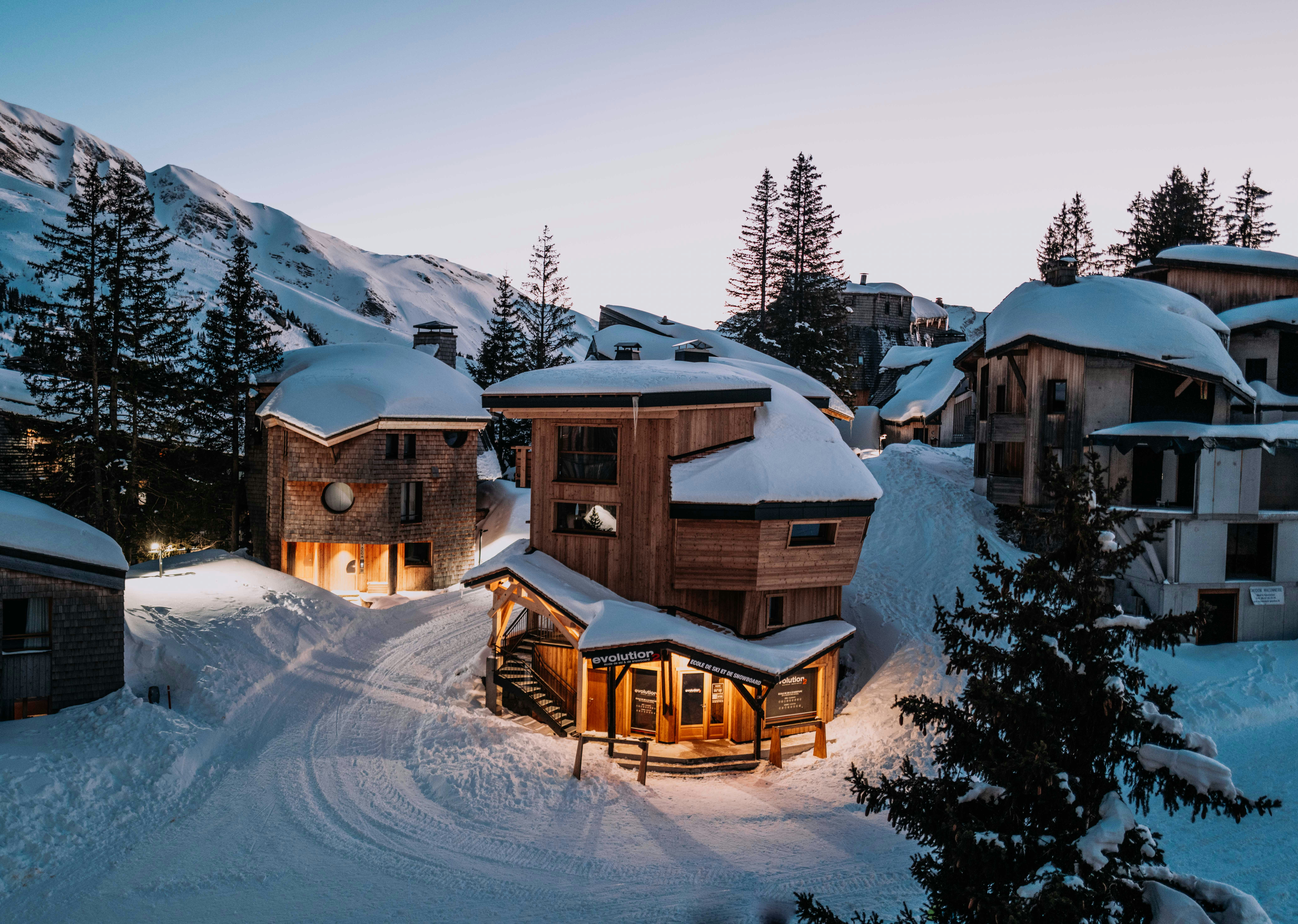 Moderne Bergresidenz in Graubünden — Atelier Arquint